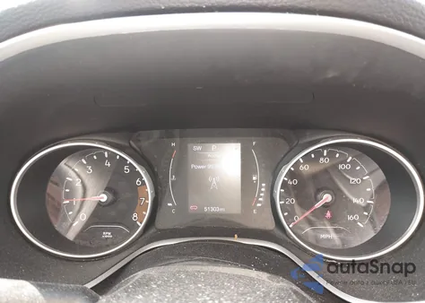 2019 Jeep Compass Latitude 4X4 z USA, uszkodzony, nr VIN 3C4NJDBB8KT741852